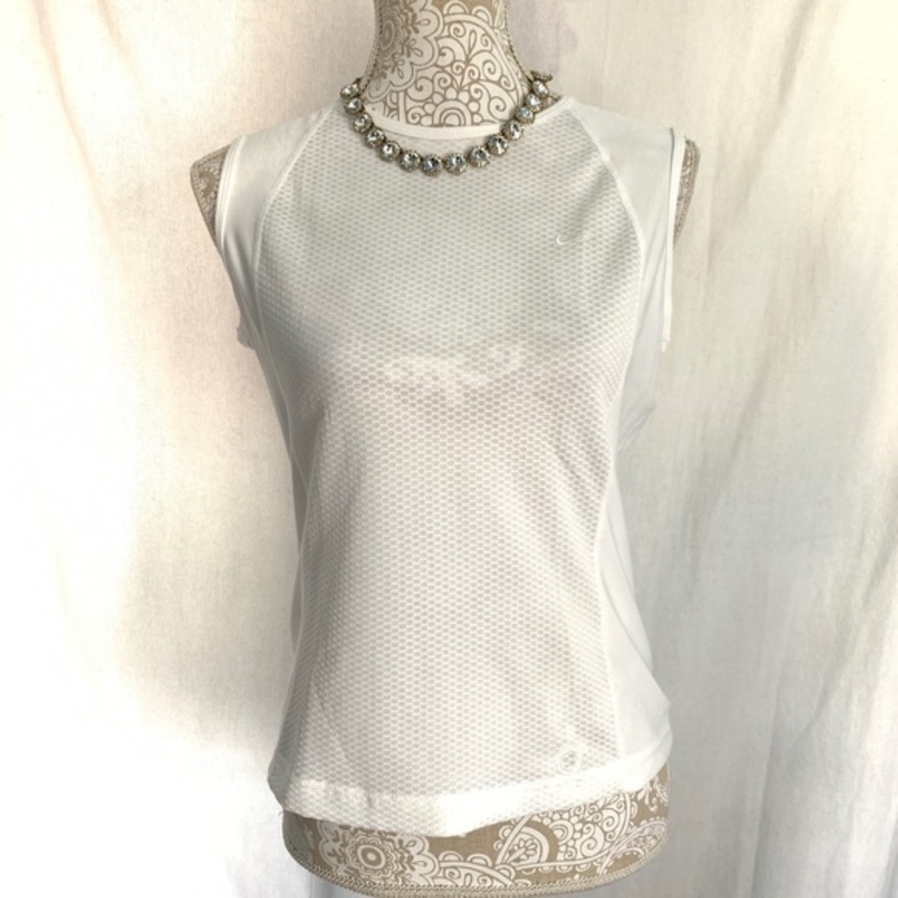 Nike Sphere // White Athletic Muscle Tank Top size medium z26